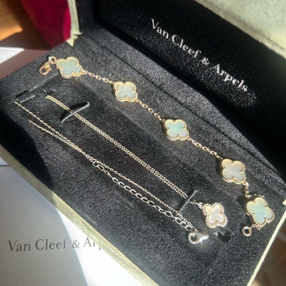 Van Cleef & Arpels White Clover Motif Necklace AND Bracelet set
